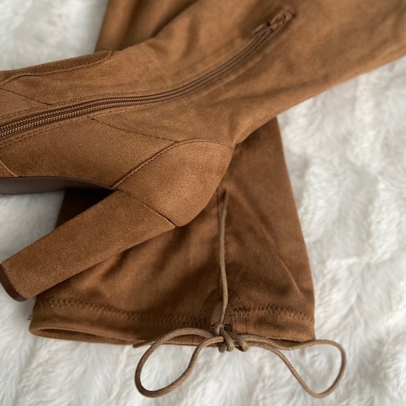 Over the knee boots - Picture 5 of 6